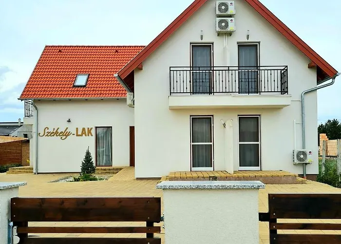 Szekely-Lak Apartman Hegyko